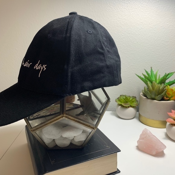 BUMBLE & BUMBLE | ‘No Bad Hair Days’ Limited Edition‎ Dad Hat - Picture 3 of 9